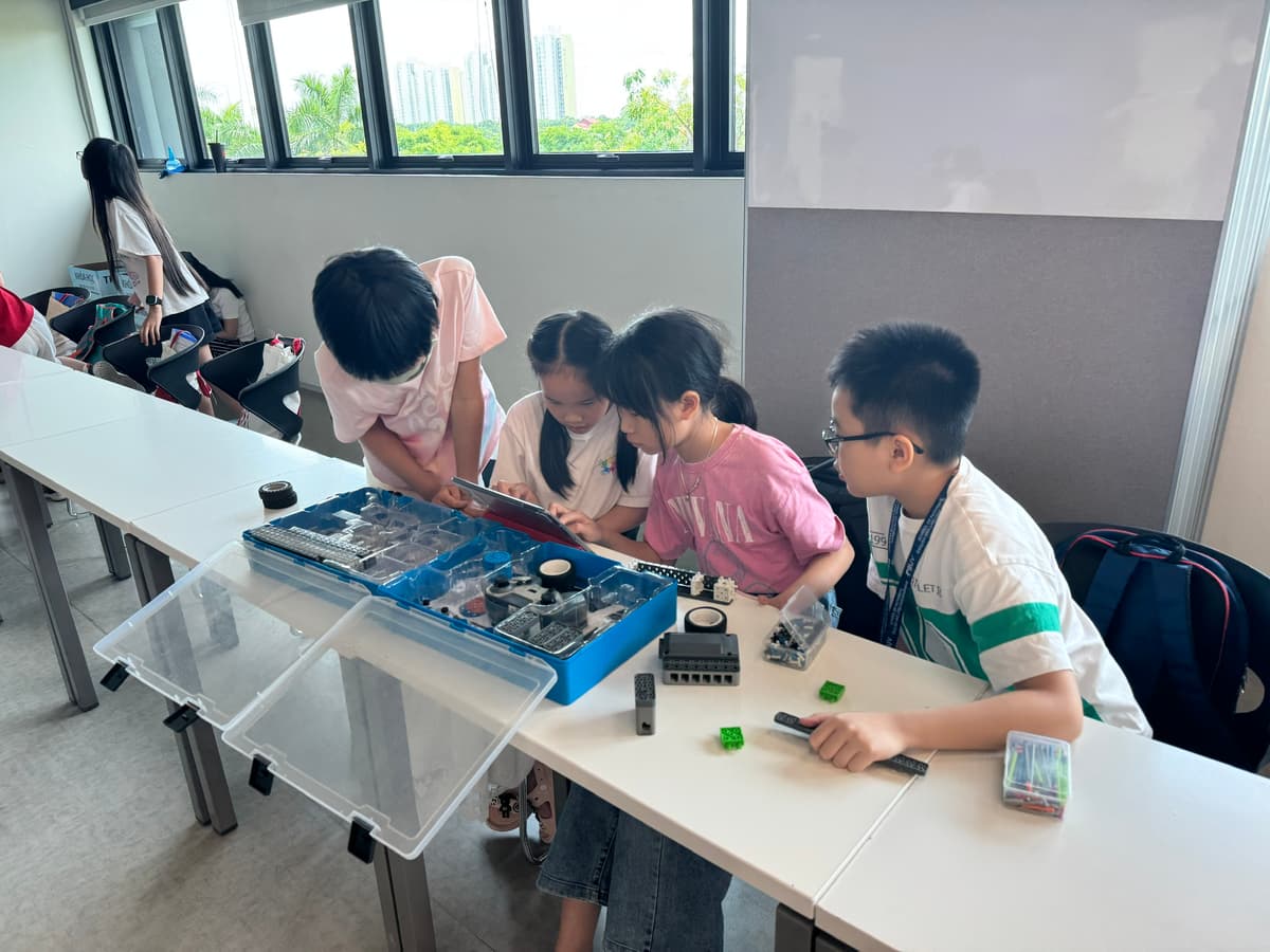Môi trường học tập sáng tạo tại Evo Education